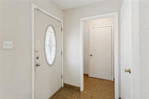8913 Wilbur Street - Photo 3