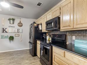 102 Oakwood Place - Photo 9