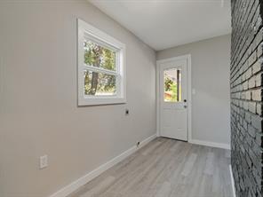 107 N Avenue P - Photo 8