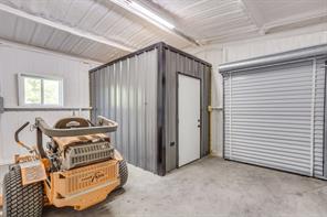 9210 County Road 1229 - Photo 33