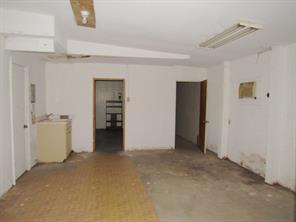 413 S Avenue G - Photo 12
