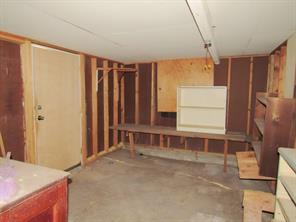413 S Avenue G - Photo 22