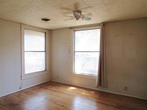 413 S Avenue G - Photo 7
