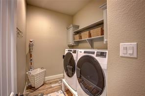 1025 Sinopa Street - Photo 15
