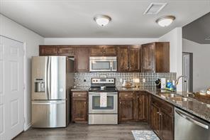 541 Foster - Photo 6