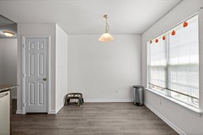 541 Foster - Photo 8