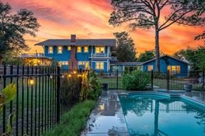501 E Cobb Street - Photo 2