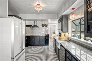 501 E Cobb Street - Photo 23