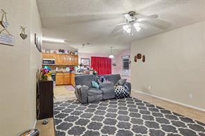 701 Silverleaf Court - Photo 2