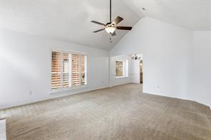 2031 Greenview Drive - Photo 5
