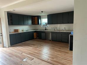 303 E Treadwell - Photo 6