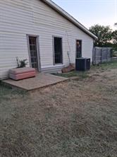 303 E Treadwell - Photo 7