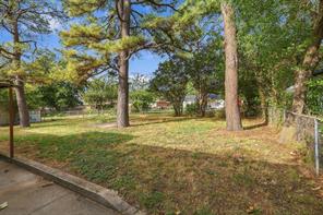 1111 Elmwood Street - Photo 38