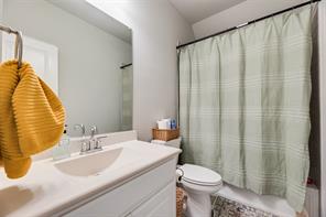 718 Waterbrook Parkway - Photo 24