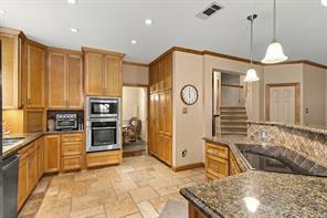 816 Rolling Meadows Court - Photo 15