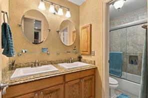 816 Rolling Meadows Court - Photo 33