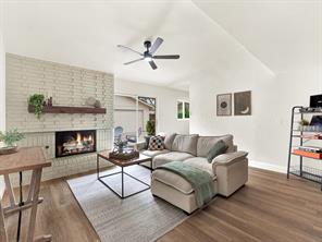 914 Prestwick Lane - Photo 2