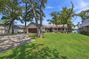 1011 Kiowa Drive W - Photo 2