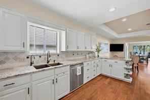 1011 Kiowa Drive W - Photo 8