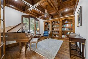 1401 Luckenbach Drive - Photo 3