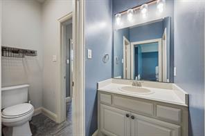 1401 Luckenbach Drive - Photo 32