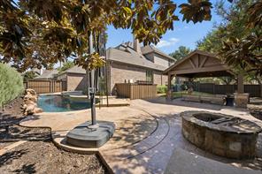 1401 Luckenbach Drive - Photo 39