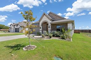 2452 Acacia Road