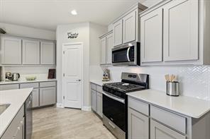 15545 Canford Terrace - Photo 7