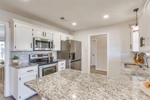 615 Rosewood Place - Photo 10