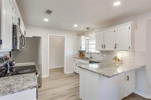 615 Rosewood Place - Photo 11