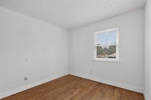 11820 Amberly Lane - Photo 35
