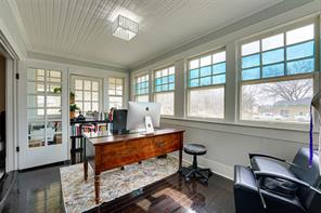 1515 Caddo Street - Photo 18