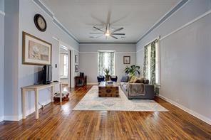 1515 Caddo Street - Photo 4