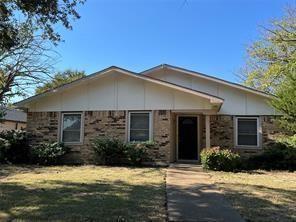 908 Cross Bend Road
