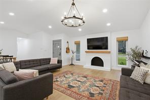 1902 Baylor Drive - Photo 3