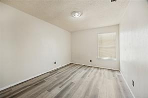 1601 Wendy Way - Photo 18