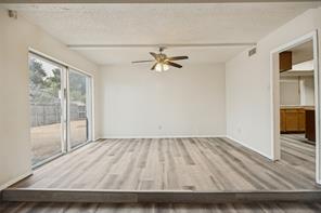 1601 Wendy Way - Photo 3
