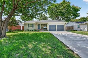 1607 Nantucket Drive - Photo 2