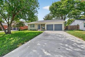 1607 Nantucket Drive - Photo 3
