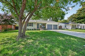 1607 Nantucket Drive - Photo 4