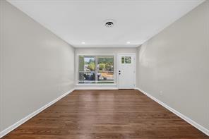 1607 Nantucket Drive - Photo 6