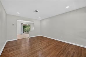 1607 Nantucket Drive - Photo 7