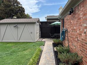 1236 Quaker Lane - Photo 18