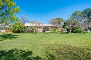 304 Oak Drive - Photo 2
