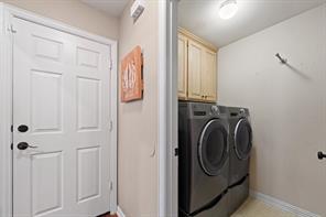 1618 Hyde Park Boulevard - Photo 20