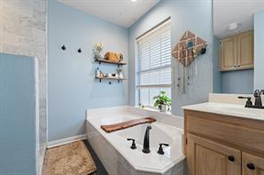 1618 Hyde Park Boulevard - Photo 24