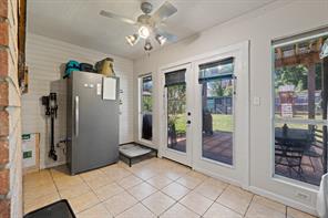 1618 Hyde Park Boulevard - Photo 27