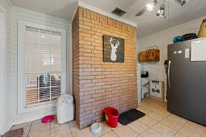 1618 Hyde Park Boulevard - Photo 28