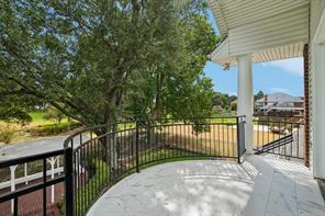 32 Victoria Drive - Photo 33