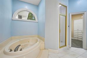 32 Victoria Drive - Photo 8
